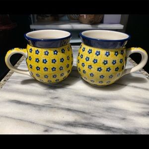 NWOT 14oz Polish Potterty mugs in yellow and blue
